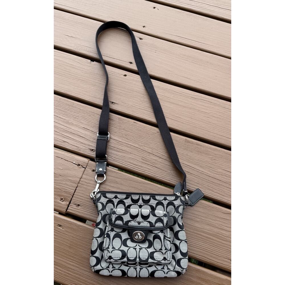 Coach Monogram Signature Swing Pack Bag Fabric Strap Gray Crossbody Purse 8"x7" - Picture 2 of 13